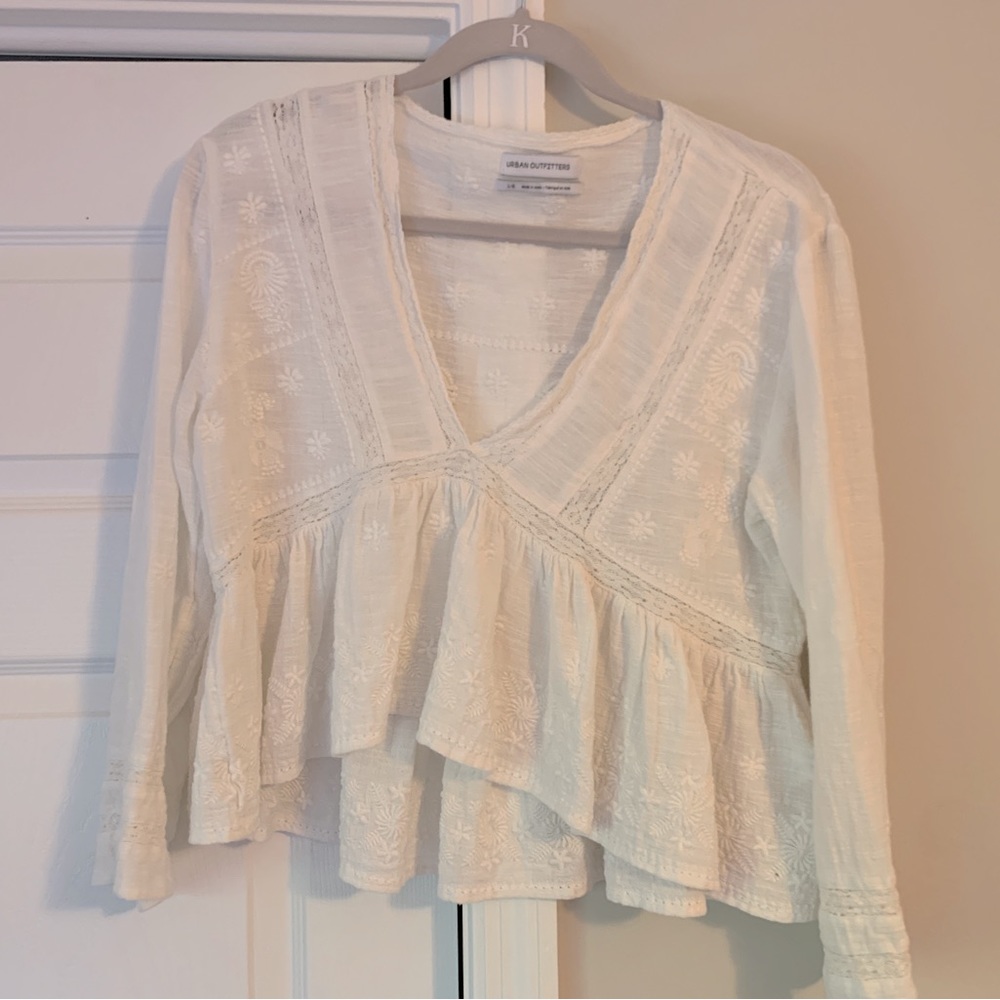 UO Cropped White Blouse!